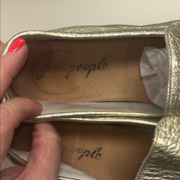 Free People Metallic Gold Leather Loafers size 37 or 7 - Picture 2 of 13